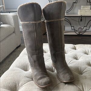 Stylish Women's Brown Boots